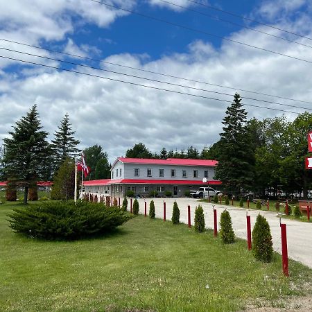Wiarton Willys Inn エクステリア 写真